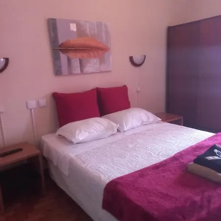 Residencial Cabeca Da Velha Bed and Breakfast 3*