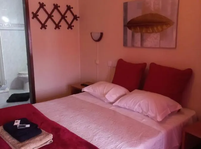 ベッド・アンド・ブレックファスト Residencial Cabeca Da Velha Catraia do Bugalho